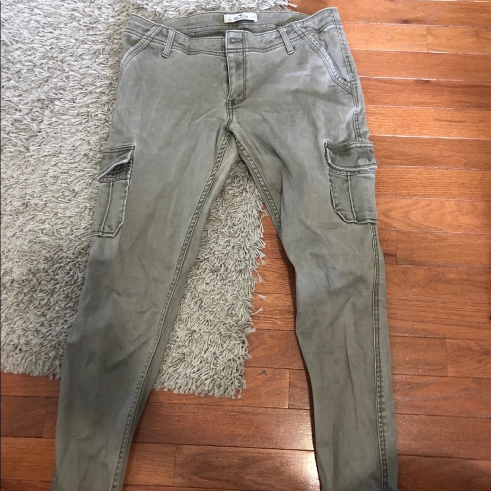 green cargo pants